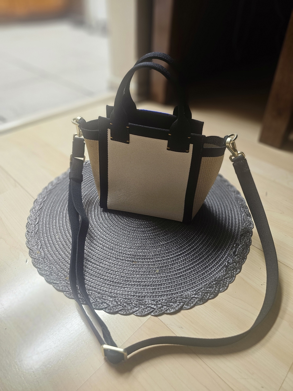 Authentic Rothy's The Mini Handbag in Piano Keys - LIKE NEW With StrapDescriptio